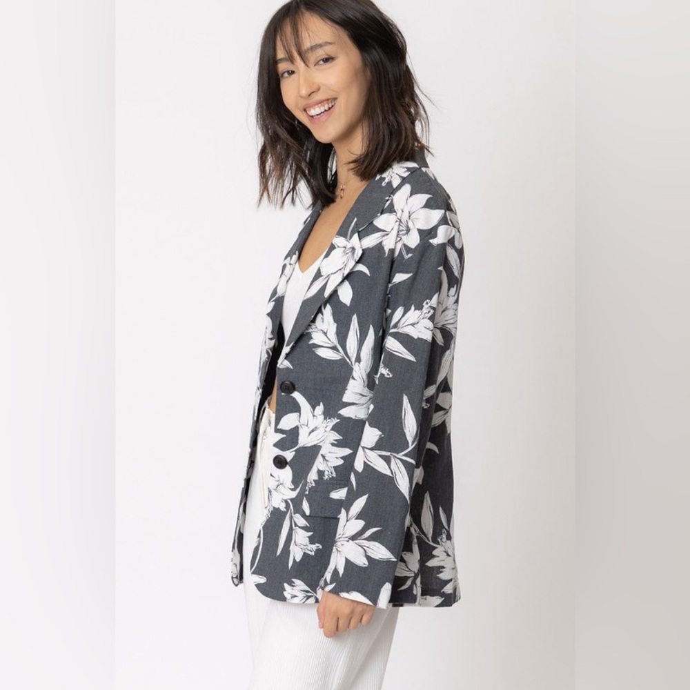 #19 Closeout Firm 🌸New! Floral Tropical Blazer - Picture 4 of 4